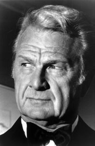 Columbo – Eddie Albert (Hollister).