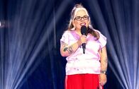 Ladies Night – ARD/WDR LADIES NIGHT, "Kabarettistischer Abend mit reiner Frauenbesetzung aus dem Gloria-Theater Köln" Uhr im ERSTEN. Zu Gast bei Lisa Feller: Ninia la Grande.
