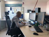 Harrys schönste Zeit – Wetterwart Robert Jonach erfasst mehrmals täglich die aktuellen Wetterdaten.