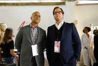 Bull – Bekommen die beiden mit, dass es hinter den Kulissen der Modenschau von Nella Wester brodelt? Chunk (Chris Jackson, l.) und Bull (Michael Weatherly, r.) auf der New York Fashion Week.