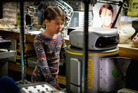 Extant – Ein neuer Freund oder eine richtige Gefahr? Ethan (Pierce Gagnon) und Julies neuer Freund Odin verstehen sich gut. Doch wie lange noch?
