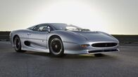 Supercar Tech – Der Jaguar XJ220 ist seit seinem Debüt im Jahr 1992 das schnellste Serienfahrzeug, das je von Jaguar gebaut wurde.