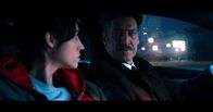 Die Hölle – Die Taxifahrerin Özge (Violetta Schurawlow, l.) und der Kommissar Christian Steiner (Tobias Moretti, r.) bekommen es mit einem brutalen Serienkiller zu tun.