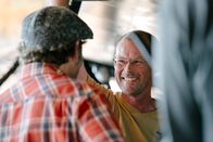 Der Schmidt Max auf der Suche – Von links: Schmidt Max mit Pilot und Fluglehrer Tom Huber.