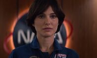 Lucy in the Sky – Lucy Cola (Natalie Portman)