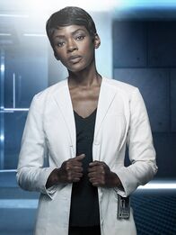 The Passage - Das Erwachen – Dr. Major Nichole Sykes (Caroline Chikezie)