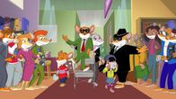 Geronimo Stilton – Mit einem Trick präsentieren die Stiltons den schlafenden Geronimo.