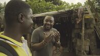 Nelson Müllers Lebensmittelreport – Woher stammen die Rohstoffe für unsere Schokolade? Und wie werden sie verarbeitet? Nelson Müller besucht die Kakaoernte in Ghana.