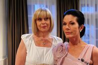 Sturm der Liebe – Charlotte (Mona Seefried, l.); Doris (Simone Ritscher, r.)