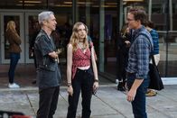 Loudermilk – (v.l.n.r.) Roger Frostly (Mat Fraser); Claire Wilkes (Anja Savcic); Professor Phelps (Matt Clarke)
