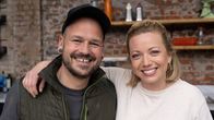 ZDFbesseresser – Sie sind Gegner im Duell, trotzdem ist die Laune prächtig: Timo Hiebsch und Zora Klipp.
