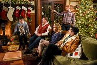 Modern Family – L-R: Luke Dunphy (Nolan Gould), Cameron Tucker (Eric Stonestreet), Claire Dunphy (Julie Bowen), Mitchell Pritchett (Jesse Tyler Ferguson), Phil Dunphy (Ty Burrell).