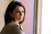 WIR – Auch Mel (Natalia Rudziewicz) nimmt die Scheidung mit.