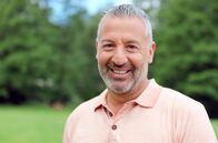 Hunde verstehen! – In Hunde verstehen! ist Andreas Ohligschläger in Nordrhein-Westfalen unterwegs und unterstützt Hundehalter, ihre Hunde richtig zu verstehen und Probleme wieder in den Griff zu bekommen.