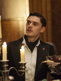 American Horror Story – AMERICAN HORROR STORY -- "Devil's Night" Episode 504 (Airs Wednesday, October 28, 10:00 pm/ep) Pictured: Evan Peters as Mr. March. CR: Suzanne Tenner/FX