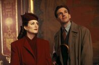 Das Ende einer Affäre – Sarah (Julianne Moore) und Maurice (Ralph Fiennes) besuchen gemeinsam ein Restaurant.