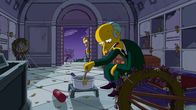 Die Simpsons – Es fällt Mr. Burns (r.) schwer, ohne Luxus zu leben und sich damit abzufinden, dass er bankrott ist. Zum Glück hat er mit Homer (l.) einen guten Freund an seiner Seite, der ihm hilft ...