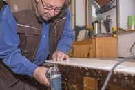 Hoagascht – Rupert Thurner bei der Skiproduktion in der Thurner Skimanufaktur