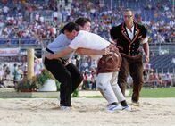 Hoselupf - oder Wie man ein Böser wird – Beat Schlatter beim Einlösen seiner Schwingwette in Frauenfeld