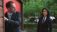 Elementary – (v.l.n.r.) Sherlock Holmes (Jonny Lee Miller); Dr. Watson (Lucy Liu)