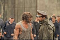 In Hell: Rage Unleashed – Kyle (Jean-Claude Van Damme, l.)