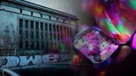 Tod im Techno-Club - Berlins Partyszene auf Droge – Das "Berghain" ist ein Techno-Klub im Stadtbezirk Friedrichshain in Berlin. Der Name des mächtigen Gebäudes leitet sich aus dem Bezirksnamen Kreuzberg-Friedrichshain ab. 2004 wurde das "Berghain" eröffnet.