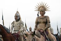 Der Herr der Ringe: Die Ringe der Macht – Königin Regentin Míriel (Cynthia Addai-Robinson, r.) und Elendils Sohn Isildur (Maxim Baldry, l.) ziehen in die Schlacht.