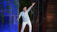 Der ZDF Comedy Sommer – Starker Auftritt: Özcan Cosar ist Gastgeber der siebten Ausgabe vom "ZDF Comedy Sommer" 2024.