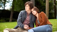 Cedar Cove – l-r: von links Anson (Brendan Meyer), Allison Westen (Matreya Fedor)