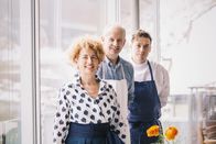 Restaurantlegenden – L-R: Die beiden Geschwister Johanna Eckl-Rachinger und Helmut Rachinger leiten das Hotel gemeinsam mit Philip Rachinger