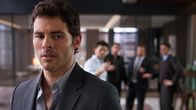 Mord im Loft – Chris (James Marsden) ist verdächtig: Im Gegensatz zu den anderen kann er seinen Loft-Schlüssel nicht vorzeigen.