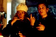 Jenseits der Stille – Lara (Sylvie Testud, li.) hilft ihrer Mutter Kai (Emmanuelle Laborit, re.) in allen Lebenslagen und übersetzt für sie in Gebärdensprache.