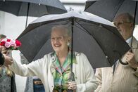 GEO Reportage – Blumen für die Königin – Margrethe II. bei der Ringreiterparade.