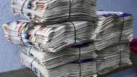 Die Recyclingprofis - Abfall wird zum Rohstoff – Bildunterschrift: Papierfasern können bis zu sieben Mal wiederverwendet werden. Zudem wird bei der Herstellung von Altpapier erheblich weniger Wasser und Energie verbraucht im Vergleich zur Herstellung von Frischfaserpapier.