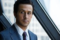 The Big Short – Der Investmentbanker Jared Vennett (Ryan Gosling) bekommt Wind von einer möglichen Immobilien-Blase und beginnt mit dem Verkauf von Kreditausfallversicherungen und erkennt mehr und mehr, wie schlecht es um die Wirtschaft wirklich steht ...