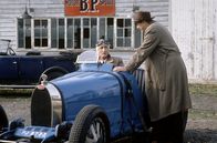Agatha Christie's Poirot – Captain Hastings (Hugh Fraser, l) und Chief Inspector Japp (Philip Jackson)