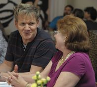 In Teufels Küche mit Gordon Ramsay – Gordon Ramsay (l.)