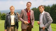 Die Rosenheim-Cops – Der neue Fall führt die Ermittler auf einen Golfplatz: Polizist Michael Mohr (Max Müller, l.), Christian Tebbe (Alexander Mazza, M.) und Kommissar Sven Hansen (Igor Jeftic, r.).