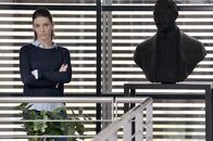 Der Kommissar und die Alpen – Caterina Rispoli (Claudia Vismara) hat Roccos Vertrauen und ein wenig auch sein Herz gewonnen.