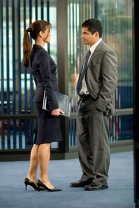 Shooter – Recht: Nick Memphis (Michael Pena)