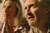 Favoriten – Favoriten Eine schwierige Entscheidung, oder doch nicht?: Stephen Curry als Keith, Sibylla Budd als Justine Copyright: SRF/Premium Films