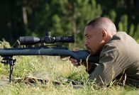Gemini Man – Nur noch wenige Sekunden: Henry Brogan (Will Smith) soll als unfehlbarer Sniper-Schütze einen angeblichen Terroristen in einem vorbeirasenden Schnellzug töten.