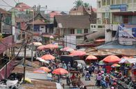 Märkte der Welt – Täglich stürzen sich mehr als 1.500 Besucher in das Gewimmel des indonesischen Pasar-Bawar-Markts.