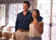 Jane the Virgin – Justin Baldoni (Rafael Solano), Gina Rodriguez (Jane Gloriana Villanueva).