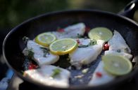 Zu Tisch ... – Mit Bergamottensaft marinierter Schwertfisch ist eine beliebte kalabrische Spezialität.