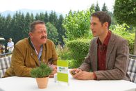 Die Rosenheim-Cops – Rosenheim-Cop Korbinian Hofer (Joseph Hannesschläger, l.) verdächtigt Christian Tebbe (Alexander Mazza, r.). Honorarfrei - nur für diese Sendung bei Nennung ZDF und Christian A. Rieger - klick