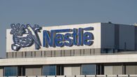Der große Nestlé-Report – Der weltgrößte Lebensmittelkonzern steht auf dem Prüfstand: Wie gesund sind seine Produkte, wie fair ist er zu seinen Mitarbeitern und wie viel Verantwortung übernimmt der "Welternährer" Nestlé?