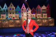 Kölle Alaaf - Die Mädchensitzung – Sitzungspräsidentin Nathalie Bergdoll führt charmant moderierend durch das Programm.