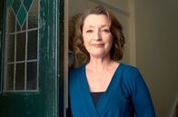 Mum – Cathy (Lesley Manville) hat eine Verabredung mit „Brian“.