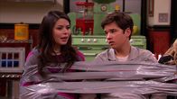 iCarly – v.li.: Carly Shay (Miranda Cosgrove), Freddie Benson (Nathan Kress)